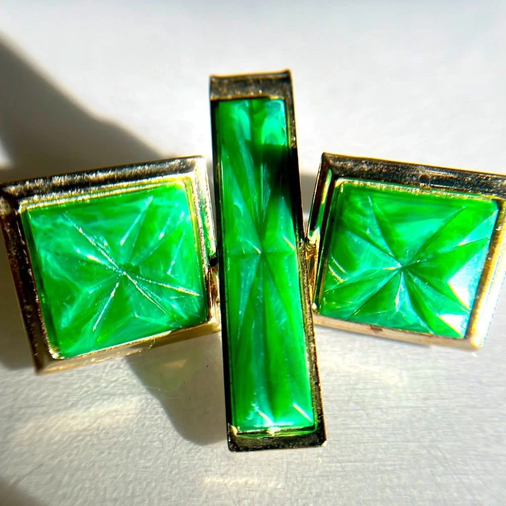 Vintage Jade Glass Toggle Cuff Links & Tie Bar